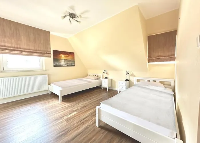 Haus Lindenstrasse Og Lindenstrasse 24 * Schloß Holte-Stukenbrock